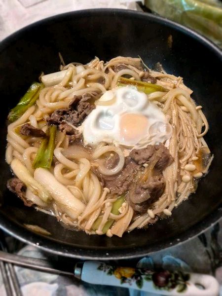 すき焼きうどんのサムネイル