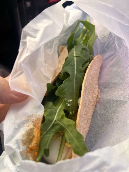 ルッコラチキンブレストラップ2のサムネイル