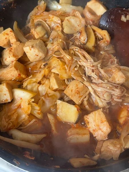 鶏むね肉とキノコの炒め煮（チェヨン風）のサムネイル