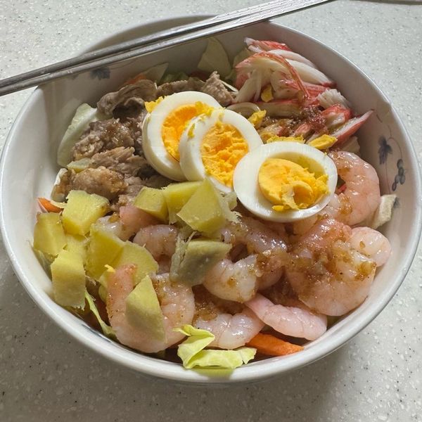 エビのサラダパスタのサムネイル
